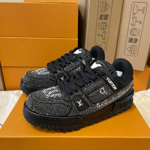 「#139」LOUIS VUITTON Trainer diamond