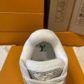 「#141」LOUIS VUITTON Trainer diamond
