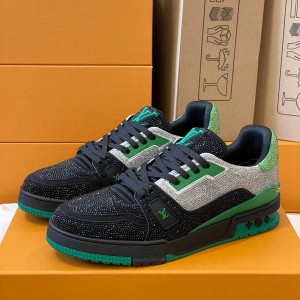 「#147」LOUIS VUITTON Trainer diamond