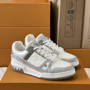 「#162」LOUIS VUITTON Trainer diamond