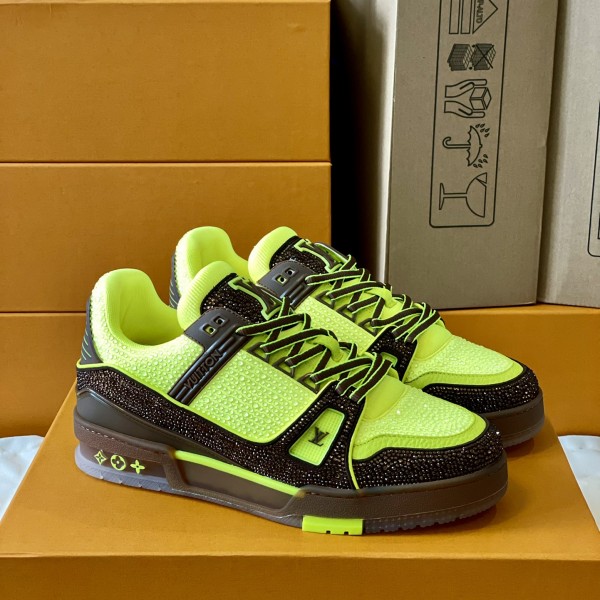 「#138」LOUIS VUITTON Trainer diamond