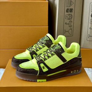 「#138」LOUIS VUITTON Trainer diamond