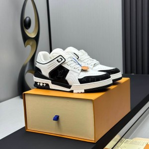 「#172」LOUIS VUITTON Trainer