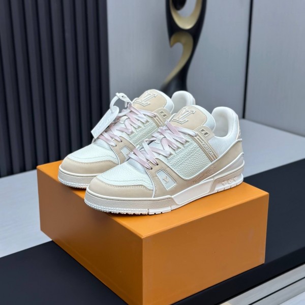 「#122」LOUIS VUITTON Trainer