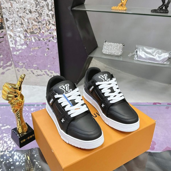 「#201」LOUIS VUITTON Trainer