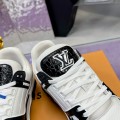 「#220」LOUIS VUITTON Trainer