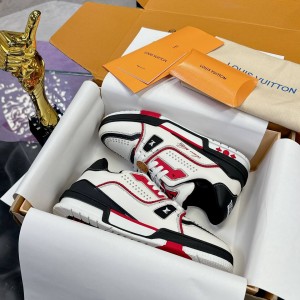 「#228」LOUIS VUITTON Trainer