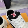 「#238」LOUIS VUITTON Trainer