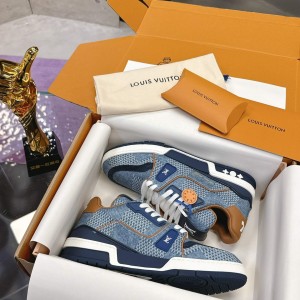 「#240」LOUIS VUITTON Trainer