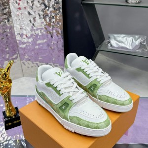 「#244」LOUIS VUITTON Trainer