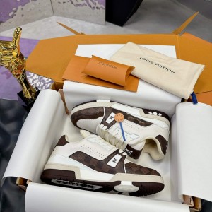 「#110」LOUIS VUITTON Trainer