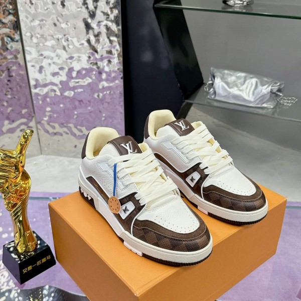 「#110」LOUIS VUITTON Trainer