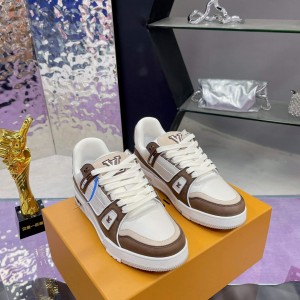 「#114」LOUIS VUITTON Trainer