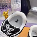 「#270 」LOUIS VUITTON Trainer
