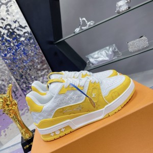 「#277 」LOUIS VUITTON Trainer