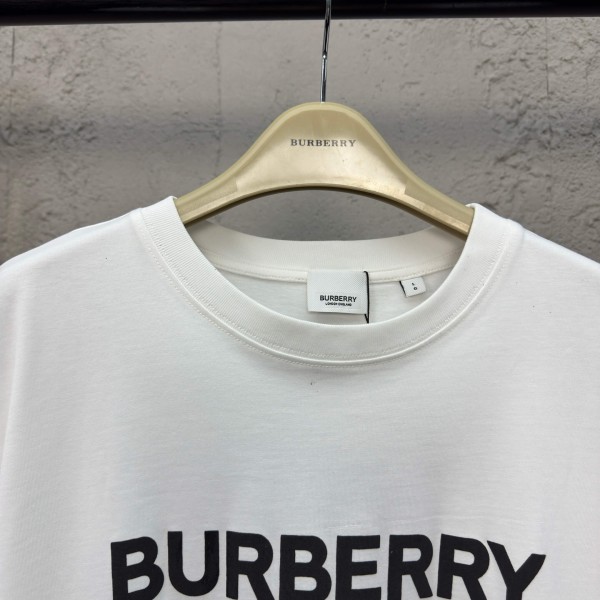 「#6023」  Burberry T-shirt