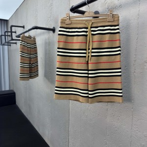 「#6057」  Burberry short