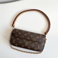 「#11625」Louis Vuitton bags;