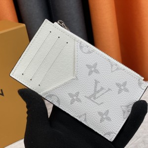 「#11621」Louis Vuitton bags; Card Holder