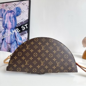 「#11643」Louis Vuitton bags