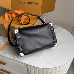 「#11652」Louis Vuitton bags