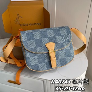 「#11683」Louis Vuitton bags