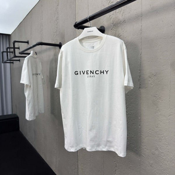 「#1904」Givenchy T-shirt
