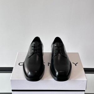 「#15700」Givenchy shoes