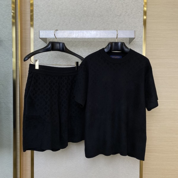 「#2」Louis Vuitton Clothing Set