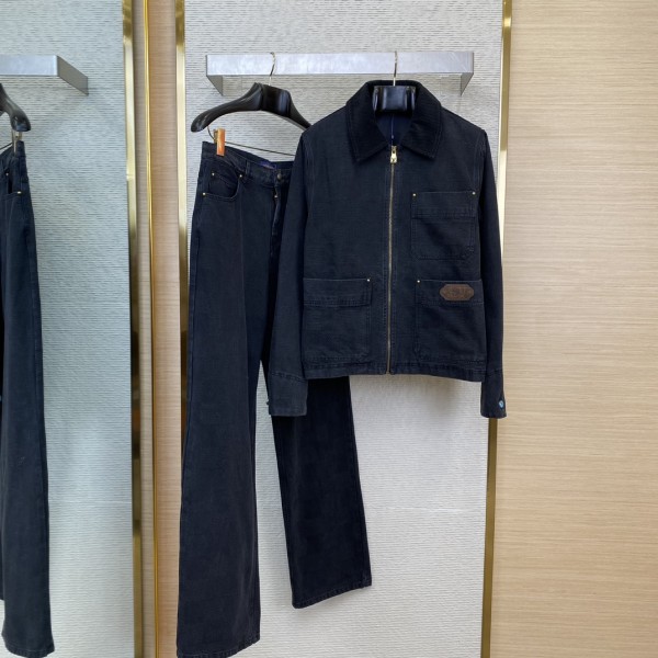 「#3」Louis Vuitton Clothing Set