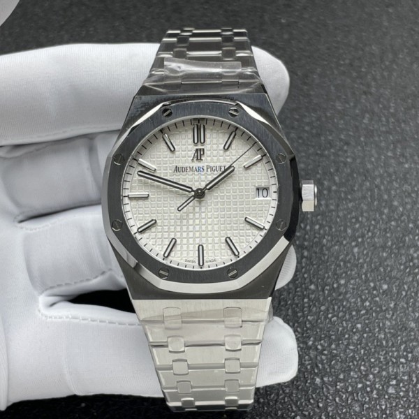 「#17522」AP watches