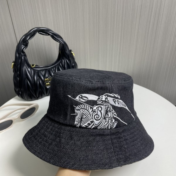 「#17243」Burberry Hat