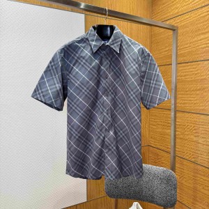 「#8342」  Burberry T-shirts