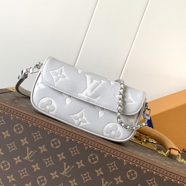 「#20001」Louis Vuitton Bags; Chip M14225 (12 x 4.3 x 23.5 cm