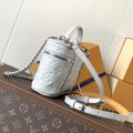 「#20005」Louis Vuitton bags; Chip M13593 (11.5 x 6.5 x 19 cm