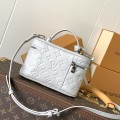 「#20005」Louis Vuitton bags; Chip M13593 (11.5 x 6.5 x 19 cm