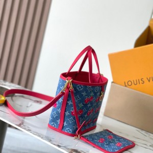 「#20018」Louis Vuitton Bags; Chip M14997 ( 26.5 x 16.5 x 11cm