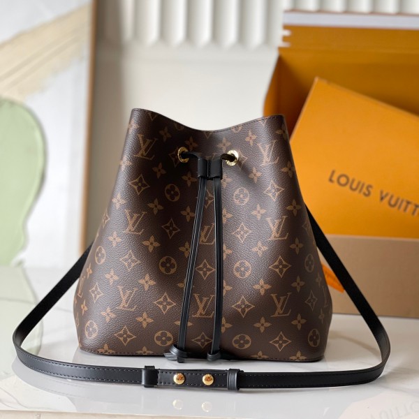 「#20048」Louis Vuitton Bags; Chip M44020 (26 x 27 x 22cm