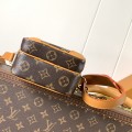 「#20069」Louis Vuitton Bags; Chip  M14014 ( 13.5 x 20.0 x 8.0 cm