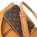 「#20072」Louis Vuitton Bags; Chip  M14058 ( 20.0 x 13.0 x 6.5 cm