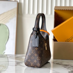 「#20087」Louis Vuitton Bags; Chip M12940 ( 28 x 15 x 12 cm