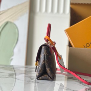 「#20105」Louis Vuitton Bags; Chip  M44322 ( 20 x 16 x 7.5 cm