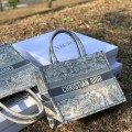 「#22535」Dior Bags  (41.5x35x18cm
