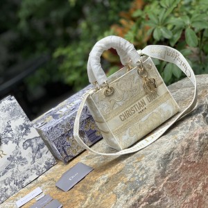 「#22548」Dior Bags  (24x20x11cm