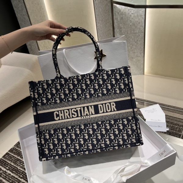 「#22587」Dior Bags  (26.5×36×42cm