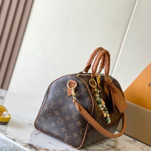 「#20150」Louis Vuitton Bags; Chip M87212 ( 30 x 21 x 17 cm