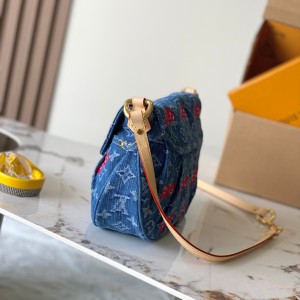 「#20156」Louis Vuitton Bags; Chip M13680 ( 27 x 18 x 3 cm