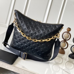 「#20159」Louis Vuitton Bags; Chip M12068 ( 38 x 33 x 10 cm