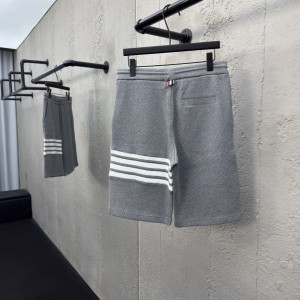 「#3058」THOM BRKWNE shorts