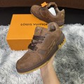 「#105」LOUIS VUITTON Trainer